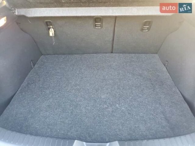 Белый Мазда 3, объемом двигателя 2.49 л и пробегом 86 тыс. км за 13700 $, фото 6 на Automoto.ua