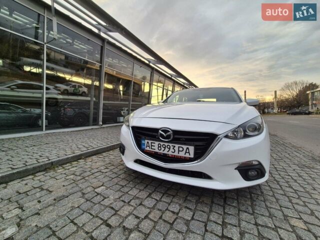 Белый Мазда 3, объемом двигателя 2 л и пробегом 199 тыс. км за 10499 $, фото 7 на Automoto.ua