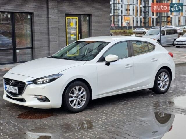 Белый Мазда 3, объемом двигателя 1.5 л и пробегом 54 тыс. км за 14499 $, фото 13 на Automoto.ua