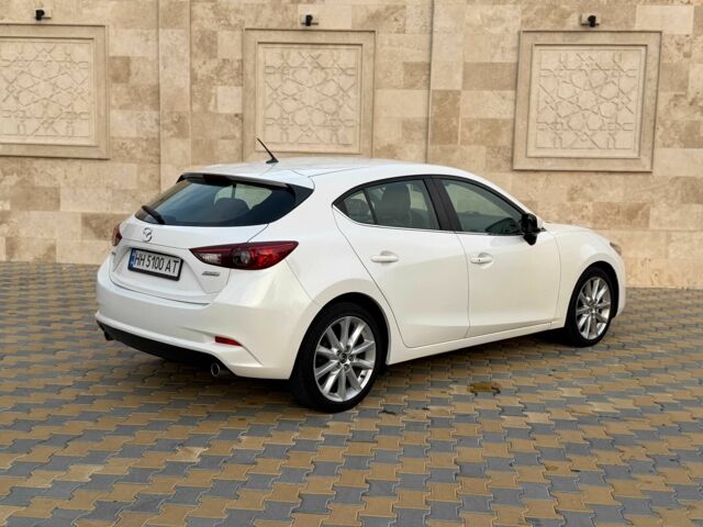 Білий Мазда 3, об'ємом двигуна 2 л та пробігом 159 тис. км за 12243 $, фото 8 на Automoto.ua
