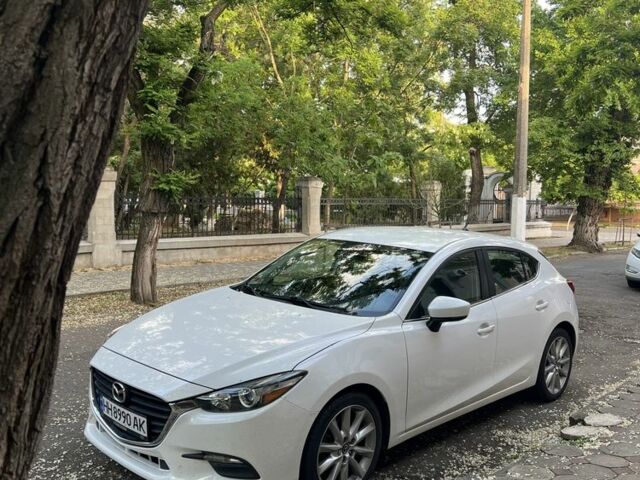 Белый Мазда 3, объемом двигателя 2 л и пробегом 154 тыс. км за 14950 $, фото 2 на Automoto.ua