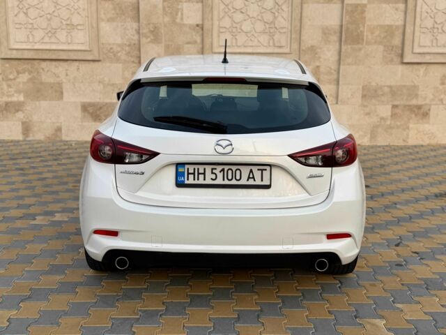 Білий Мазда 3, об'ємом двигуна 2 л та пробігом 159 тис. км за 12243 $, фото 6 на Automoto.ua