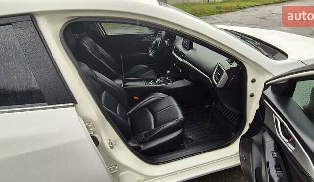 Білий Мазда 3, об'ємом двигуна 2.5 л та пробігом 95 тис. км за 11300 $, фото 14 на Automoto.ua