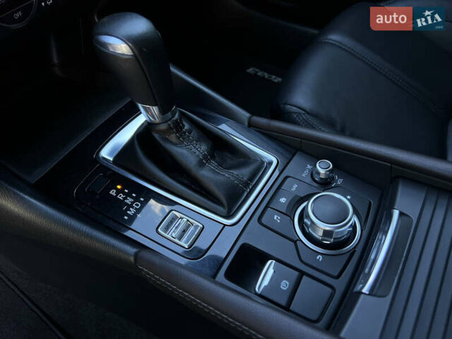 Білий Мазда 3, об'ємом двигуна 2.49 л та пробігом 81 тис. км за 14900 $, фото 6 на Automoto.ua