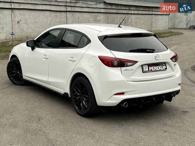 Белый Мазда 3, объемом двигателя 2.49 л и пробегом 91 тыс. км за 11999 $, фото 3 на Automoto.ua