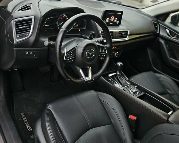 Белый Мазда 3, объемом двигателя 2.5 л и пробегом 84 тыс. км за 13500 $, фото 9 на Automoto.ua