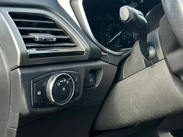 Білий Мазда 3, об'ємом двигуна 2.49 л та пробігом 90 тис. км за 12350 $, фото 24 на Automoto.ua