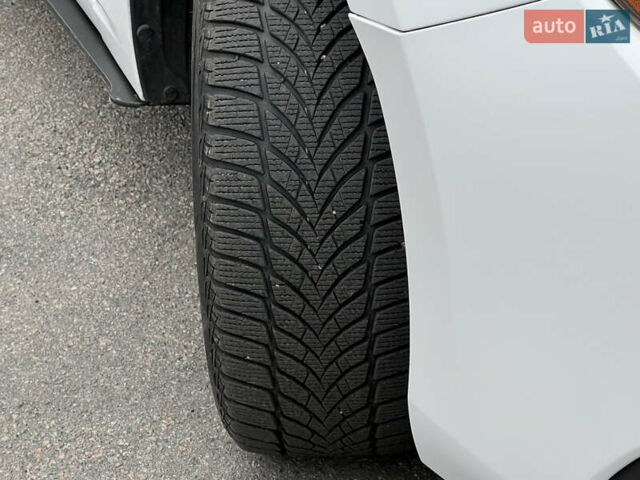 Белый Мазда 3, объемом двигателя 2.49 л и пробегом 91 тыс. км за 11999 $, фото 7 на Automoto.ua