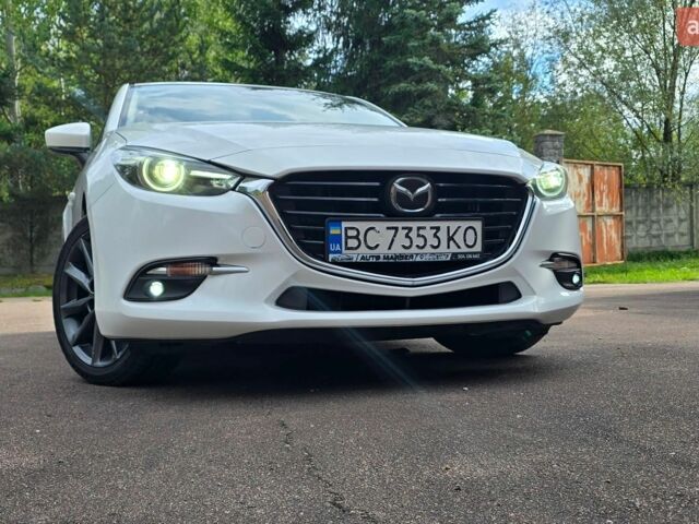 Белый Мазда 3, объемом двигателя 2.49 л и пробегом 90 тыс. км за 12350 $, фото 1 на Automoto.ua