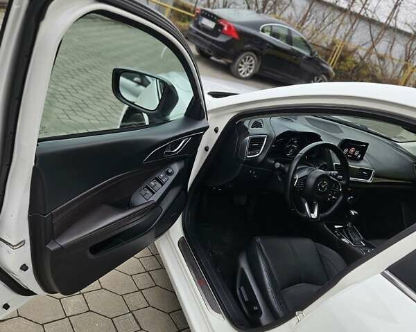 Белый Мазда 3, объемом двигателя 2.5 л и пробегом 84 тыс. км за 13500 $, фото 10 на Automoto.ua