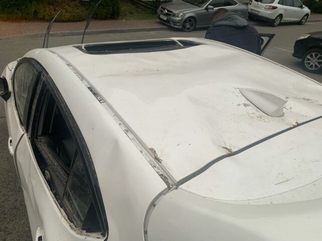 Білий Мазда 3, об'ємом двигуна 2.5 л та пробігом 110 тис. км за 6300 $, фото 7 на Automoto.ua