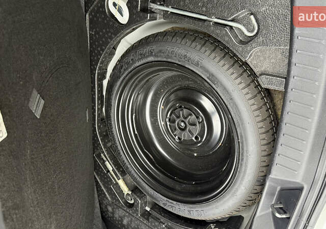 Білий Мазда 3, об'ємом двигуна 2.49 л та пробігом 91 тис. км за 12800 $, фото 17 на Automoto.ua