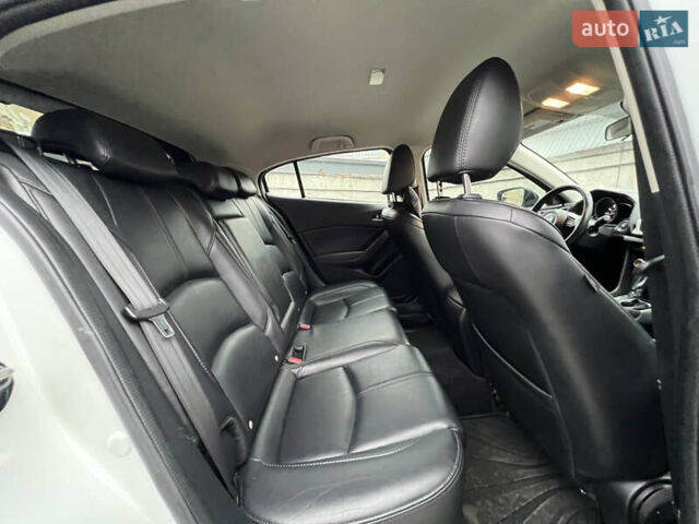 Белый Мазда 3, объемом двигателя 2.49 л и пробегом 91 тыс. км за 11999 $, фото 19 на Automoto.ua