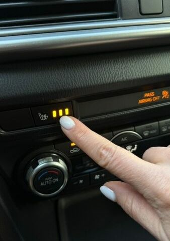 Белый Мазда 3, объемом двигателя 2.49 л и пробегом 93 тыс. км за 12500 $, фото 18 на Automoto.ua