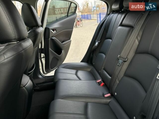 Белый Мазда 3, объемом двигателя 2.5 л и пробегом 92 тыс. км за 14000 $, фото 19 на Automoto.ua