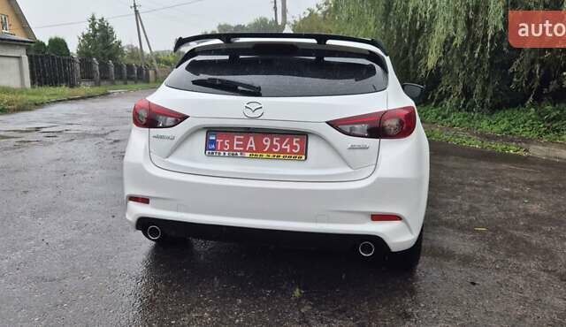 Білий Мазда 3, об'ємом двигуна 2.5 л та пробігом 95 тис. км за 11300 $, фото 1 на Automoto.ua