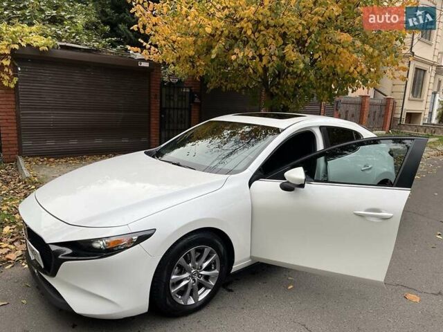 Мазда 3 2019 в Одессе на Automoto.ua Белый Мазда 3, объемом двигателя 2.49 л и пробегом 86 тыс. км за 14000 $, фото 8 на Automoto.ua