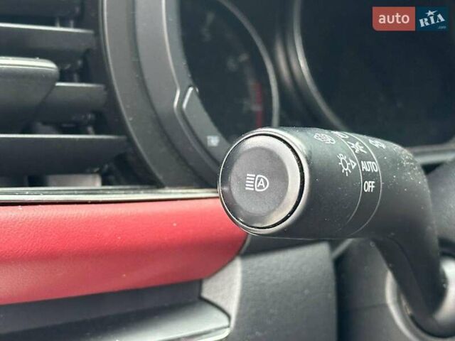 Білий Мазда 3, об'ємом двигуна 2.5 л та пробігом 89 тис. км за 17940 $, фото 24 на Automoto.ua