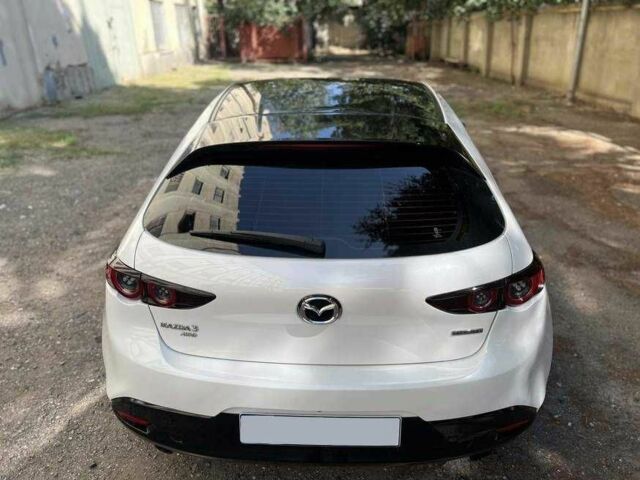 Білий Мазда 3, об'ємом двигуна 2 л та пробігом 60 тис. км за 10200 $, фото 5 на Automoto.ua