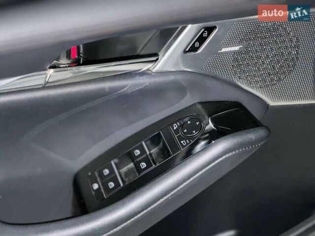 Белый Мазда 3, объемом двигателя 2.5 л и пробегом 57 тыс. км за 16440 $, фото 16 на Automoto.ua