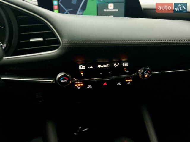 Білий Мазда 3, об'ємом двигуна 2.5 л та пробігом 81 тис. км за 16300 $, фото 31 на Automoto.ua