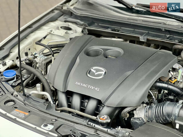 Білий Мазда 3, об'ємом двигуна 2.5 л та пробігом 81 тис. км за 16300 $, фото 53 на Automoto.ua