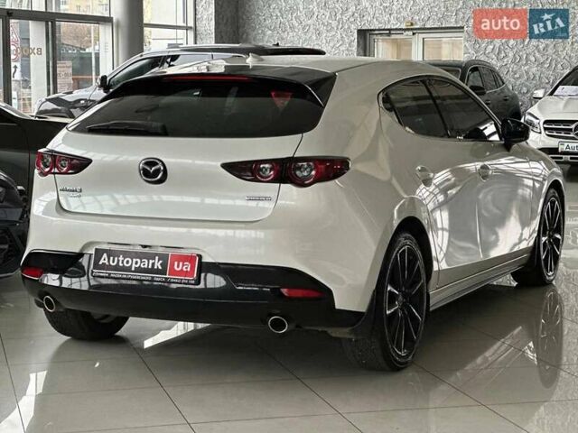 Белый Мазда 3, объемом двигателя 2.5 л и пробегом 57 тыс. км за 16440 $, фото 5 на Automoto.ua