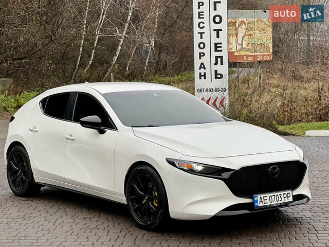 Білий Мазда 3, об'ємом двигуна 2.5 л та пробігом 81 тис. км за 16300 $, фото 6 на Automoto.ua