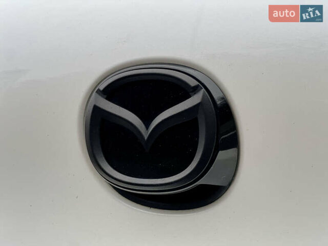Білий Мазда 3, об'ємом двигуна 2.5 л та пробігом 81 тис. км за 16300 $, фото 63 на Automoto.ua