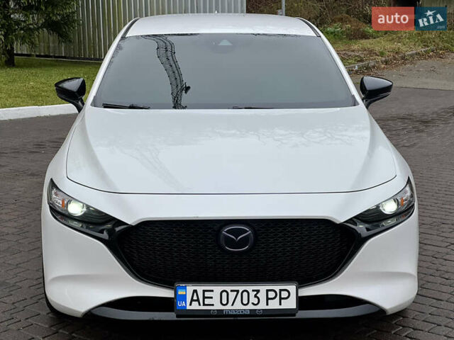 Білий Мазда 3, об'ємом двигуна 2.5 л та пробігом 81 тис. км за 16300 $, фото 7 на Automoto.ua