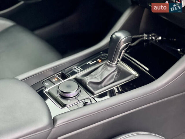 Білий Мазда 3, об'ємом двигуна 2.5 л та пробігом 81 тис. км за 16300 $, фото 29 на Automoto.ua