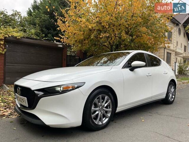 Мазда 3 2019 в Одессе на Automoto.ua Белый Мазда 3, объемом двигателя 2.49 л и пробегом 86 тыс. км за 14000 $, фото 7 на Automoto.ua