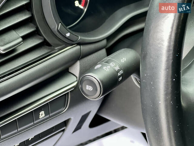 Білий Мазда 3, об'ємом двигуна 2.5 л та пробігом 81 тис. км за 16300 $, фото 24 на Automoto.ua