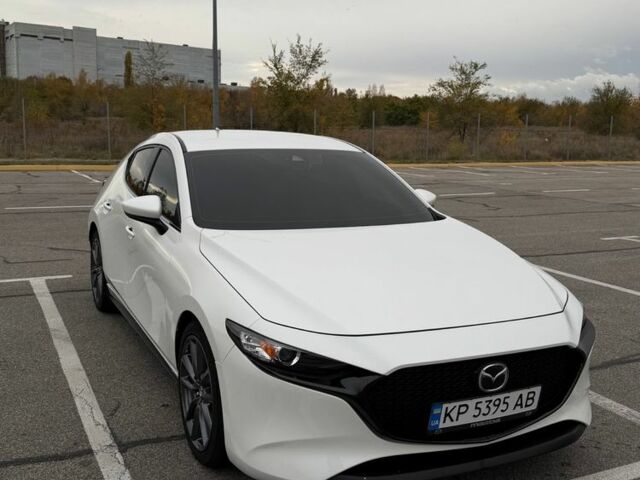 Білий Мазда 3, об'ємом двигуна 2.5 л та пробігом 143 тис. км за 16000 $, фото 2 на Automoto.ua
