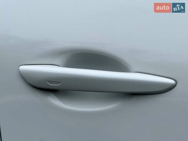 Білий Мазда 3, об'ємом двигуна 2.5 л та пробігом 81 тис. км за 16300 $, фото 66 на Automoto.ua