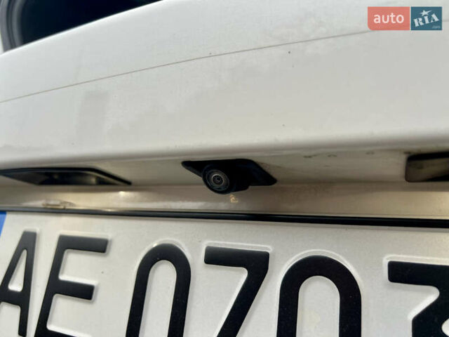 Білий Мазда 3, об'ємом двигуна 2.5 л та пробігом 81 тис. км за 16300 $, фото 47 на Automoto.ua