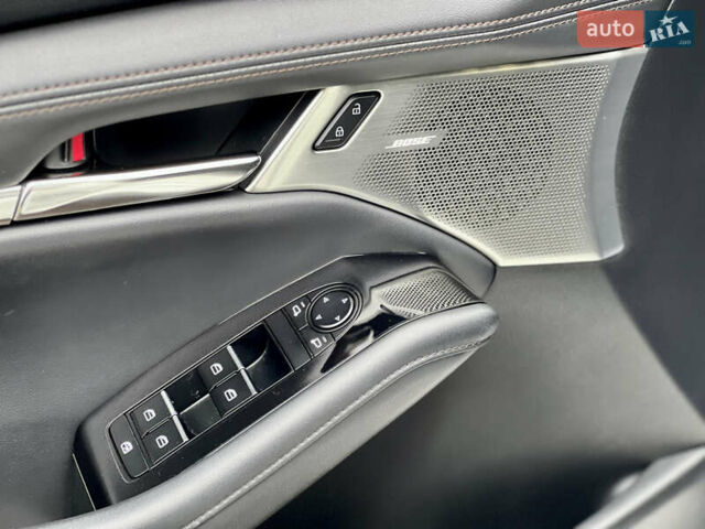 Білий Мазда 3, об'ємом двигуна 2.5 л та пробігом 81 тис. км за 16300 $, фото 44 на Automoto.ua