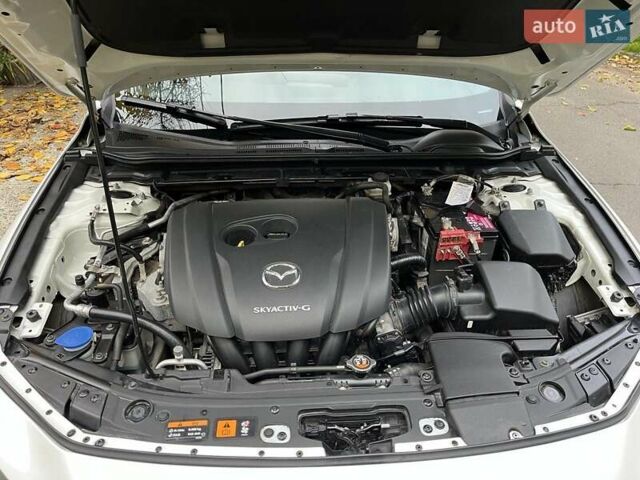 Мазда 3 2019 в Одессе на Automoto.ua Белый Мазда 3, объемом двигателя 2.49 л и пробегом 86 тыс. км за 14000 $, фото 6 на Automoto.ua