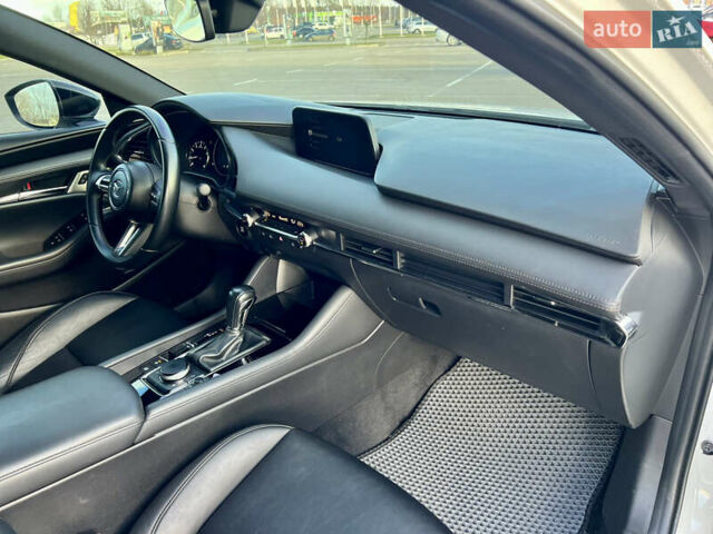 Белый Мазда 3, объемом двигателя 2.5 л и пробегом 81 тыс. км за 16200 $, фото 11 на Automoto.ua