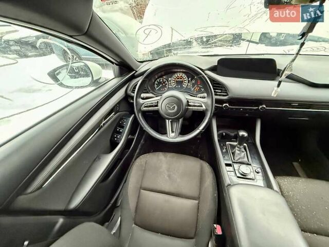 Білий Мазда 3, об'ємом двигуна 2.5 л та пробігом 93 тис. км за 10100 $, фото 30 на Automoto.ua