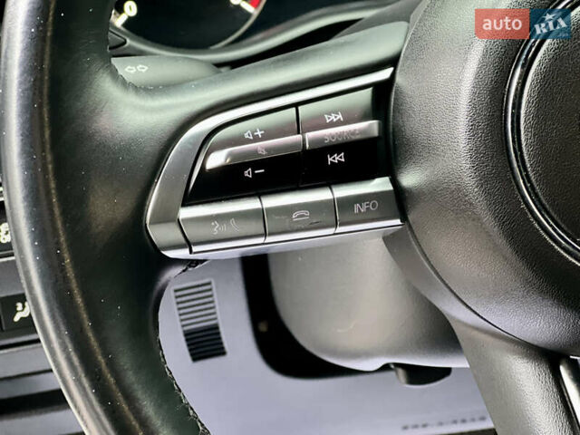 Білий Мазда 3, об'ємом двигуна 2.5 л та пробігом 81 тис. км за 16300 $, фото 26 на Automoto.ua