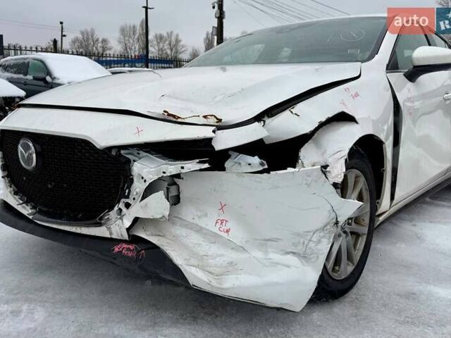 Білий Мазда 3, об'ємом двигуна 2.5 л та пробігом 93 тис. км за 10100 $, фото 3 на Automoto.ua