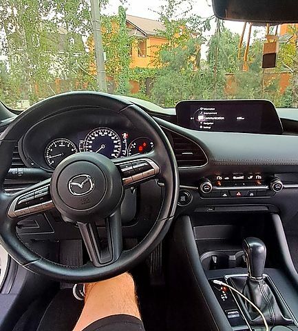 Білий Мазда 3, об'ємом двигуна 2.5 л та пробігом 14 тис. км за 16700 $, фото 9 на Automoto.ua