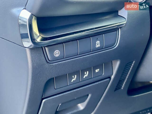 Белый Мазда 3, объемом двигателя 2.5 л и пробегом 81 тыс. км за 16200 $, фото 16 на Automoto.ua