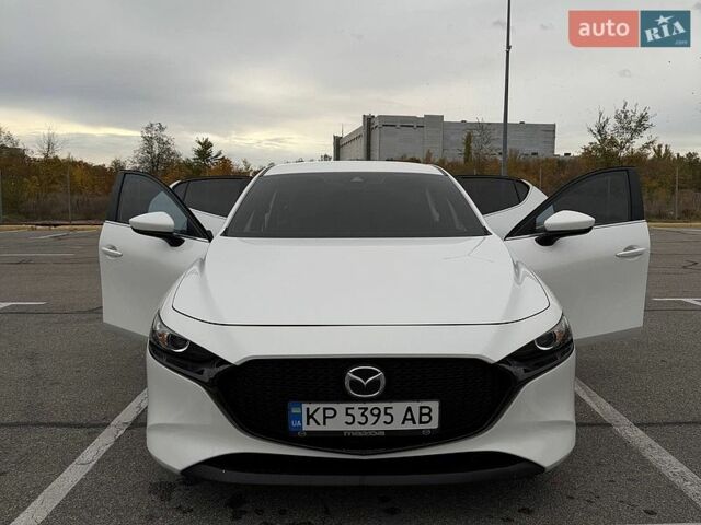 Белый Мазда 3, объемом двигателя 2.5 л и пробегом 145 тыс. км за 16000 $, фото 6 на Automoto.ua