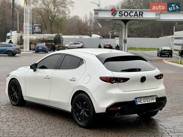 Білий Мазда 3, об'ємом двигуна 2.5 л та пробігом 81 тис. км за 16300 $, фото 2 на Automoto.ua
