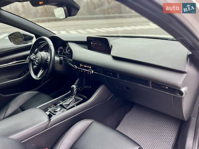 Білий Мазда 3, об'ємом двигуна 2.5 л та пробігом 81 тис. км за 16300 $, фото 11 на Automoto.ua