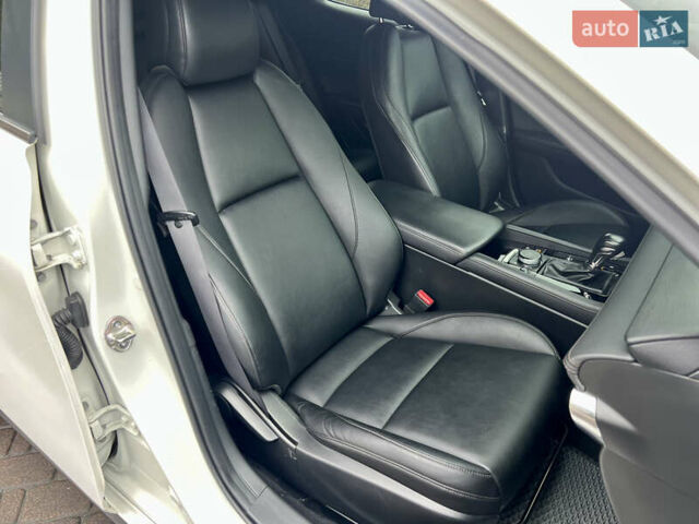 Білий Мазда 3, об'ємом двигуна 2.5 л та пробігом 81 тис. км за 16300 $, фото 10 на Automoto.ua