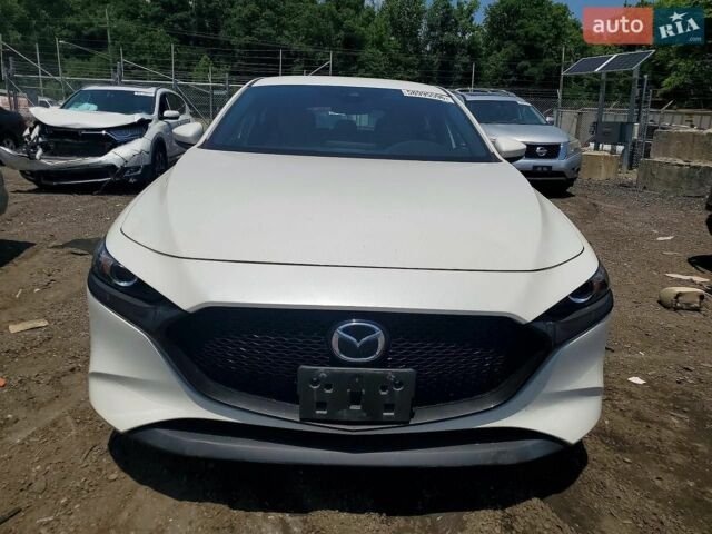 Білий Мазда 3, об'ємом двигуна 2.5 л та пробігом 101 тис. км за 3000 $, фото 4 на Automoto.ua