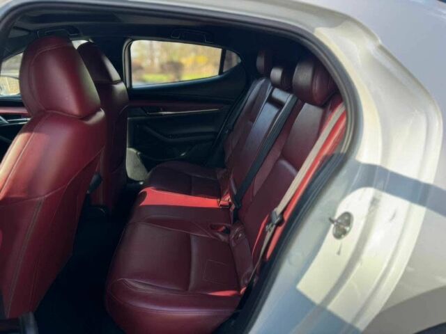 Белый Мазда 3, объемом двигателя 0 л и пробегом 46 тыс. км за 7600 $, фото 13 на Automoto.ua